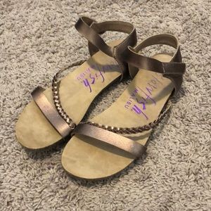*LAST CHANCE Blowfish sandals